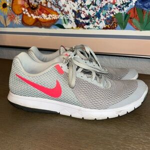 Nike Flex Experience Sneakers